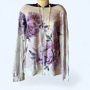 BLUMIN APPAREL Elegant Floral Women's Hoodie in Purple and White